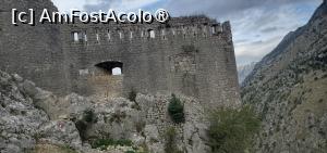 [P09] accesul in cetatea Kotor prin fereastra » foto by ionyde
 - 
<span class="allrVoted glyphicon glyphicon-heart hidden" id="av1504916"></span>
<a class="m-l-10 hidden" id="sv1504916" onclick="voting_Foto_DelVot(,1504916,4928)" role="button">șterge vot <span class="glyphicon glyphicon-remove"></span></a>
<a id="v91504916" class=" c-red"  onclick="voting_Foto_SetVot(1504916)" role="button"><span class="glyphicon glyphicon-heart-empty"></span> <b>LIKE</b> = Votează poza</a> <img class="hidden"  id="f1504916W9" src="/imagini/loader.gif" border="0" /><span class="AjErrMes hidden" id="e1504916ErM"></span>