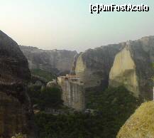 [P12] Manastirile suspendate de la Meteora, un must see al Greciei » foto by Ellada_sagapo
 - 
<span class="allrVoted glyphicon glyphicon-heart hidden" id="av175290"></span>
<a class="m-l-10 hidden" id="sv175290" onclick="voting_Foto_DelVot(,175290,4934)" role="button">șterge vot <span class="glyphicon glyphicon-remove"></span></a>
<a id="v9175290" class=" c-red"  onclick="voting_Foto_SetVot(175290)" role="button"><span class="glyphicon glyphicon-heart-empty"></span> <b>LIKE</b> = Votează poza</a> <img class="hidden"  id="f175290W9" src="/imagini/loader.gif" border="0" /><span class="AjErrMes hidden" id="e175290ErM"></span>