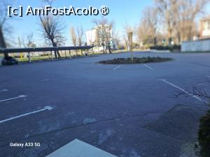 [P42] Sulina Internaţional din Mamaia - parcarea pustie » foto by nicole33
 - 
<span class="allrVoted glyphicon glyphicon-heart hidden" id="av1523895"></span>
<a class="m-l-10 hidden" id="sv1523895" onclick="voting_Foto_DelVot(,1523895,4946)" role="button">șterge vot <span class="glyphicon glyphicon-remove"></span></a>
<a id="v91523895" class=" c-red"  onclick="voting_Foto_SetVot(1523895)" role="button"><span class="glyphicon glyphicon-heart-empty"></span> <b>LIKE</b> = Votează poza</a> <img class="hidden"  id="f1523895W9" src="/imagini/loader.gif" border="0" /><span class="AjErrMes hidden" id="e1523895ErM"></span>