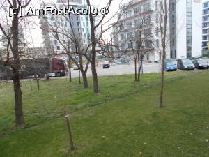 [P24] Vedere de pe balcon spre dreapta » foto by Zoazore
 - 
<span class="allrVoted glyphicon glyphicon-heart hidden" id="av1523828"></span>
<a class="m-l-10 hidden" id="sv1523828" onclick="voting_Foto_DelVot(,1523828,4946)" role="button">șterge vot <span class="glyphicon glyphicon-remove"></span></a>
<a id="v91523828" class=" c-red"  onclick="voting_Foto_SetVot(1523828)" role="button"><span class="glyphicon glyphicon-heart-empty"></span> <b>LIKE</b> = Votează poza</a> <img class="hidden"  id="f1523828W9" src="/imagini/loader.gif" border="0" /><span class="AjErrMes hidden" id="e1523828ErM"></span>