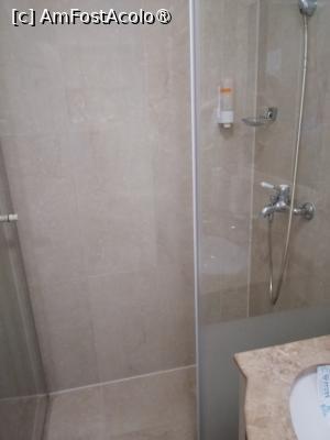 [P15] Dușul » foto by mmierla
 - 
<span class="allrVoted glyphicon glyphicon-heart hidden" id="av1525637"></span>
<a class="m-l-10 hidden" id="sv1525637" onclick="voting_Foto_DelVot(,1525637,4946)" role="button">șterge vot <span class="glyphicon glyphicon-remove"></span></a>
<a id="v91525637" class=" c-red"  onclick="voting_Foto_SetVot(1525637)" role="button"><span class="glyphicon glyphicon-heart-empty"></span> <b>LIKE</b> = Votează poza</a> <img class="hidden"  id="f1525637W9" src="/imagini/loader.gif" border="0" /><span class="AjErrMes hidden" id="e1525637ErM"></span>