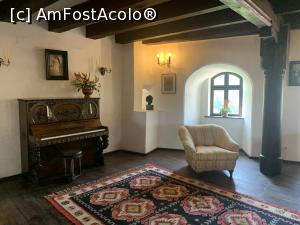 [P23] Castelul Bran-interior » foto by AZE
 - 
<span class="allrVoted glyphicon glyphicon-heart hidden" id="av1371629"></span>
<a class="m-l-10 hidden" id="sv1371629" onclick="voting_Foto_DelVot(,1371629,4963)" role="button">șterge vot <span class="glyphicon glyphicon-remove"></span></a>
<a id="v91371629" class=" c-red"  onclick="voting_Foto_SetVot(1371629)" role="button"><span class="glyphicon glyphicon-heart-empty"></span> <b>LIKE</b> = Votează poza</a> <img class="hidden"  id="f1371629W9" src="/imagini/loader.gif" border="0" /><span class="AjErrMes hidden" id="e1371629ErM"></span>