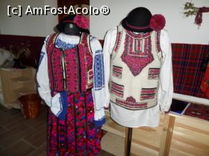 [P32] Costume specifice zonei Drăguşului.  » foto by Safta Radu
 - 
<span class="allrVoted glyphicon glyphicon-heart hidden" id="av764480"></span>
<a class="m-l-10 hidden" id="sv764480" onclick="voting_Foto_DelVot(,764480,5029)" role="button">șterge vot <span class="glyphicon glyphicon-remove"></span></a>
<a id="v9764480" class=" c-red"  onclick="voting_Foto_SetVot(764480)" role="button"><span class="glyphicon glyphicon-heart-empty"></span> <b>LIKE</b> = Votează poza</a> <img class="hidden"  id="f764480W9" src="/imagini/loader.gif" border="0" /><span class="AjErrMes hidden" id="e764480ErM"></span>