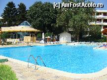[P06] piscina,dimineata » foto by dfd
 - 
<span class="allrVoted glyphicon glyphicon-heart hidden" id="av195321"></span>
<a class="m-l-10 hidden" id="sv195321" onclick="voting_Foto_DelVot(,195321,5032)" role="button">șterge vot <span class="glyphicon glyphicon-remove"></span></a>
<a id="v9195321" class=" c-red"  onclick="voting_Foto_SetVot(195321)" role="button"><span class="glyphicon glyphicon-heart-empty"></span> <b>LIKE</b> = Votează poza</a> <img class="hidden"  id="f195321W9" src="/imagini/loader.gif" border="0" /><span class="AjErrMes hidden" id="e195321ErM"></span>