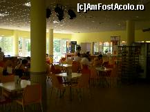 [P22] Aqua Palace Hajduszoboszlo - snack bar-ul din cladirea mica. » foto by presario
 - 
<span class="allrVoted glyphicon glyphicon-heart hidden" id="av75853"></span>
<a class="m-l-10 hidden" id="sv75853" onclick="voting_Foto_DelVot(,75853,5055)" role="button">șterge vot <span class="glyphicon glyphicon-remove"></span></a>
<a id="v975853" class=" c-red"  onclick="voting_Foto_SetVot(75853)" role="button"><span class="glyphicon glyphicon-heart-empty"></span> <b>LIKE</b> = Votează poza</a> <img class="hidden"  id="f75853W9" src="/imagini/loader.gif" border="0" /><span class="AjErrMes hidden" id="e75853ErM"></span>