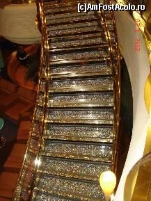 [P23] Celebra scara cu cristale Swarovski 'conceputa' de sotia armatorului » foto by olivial
 - 
<span class="allrVoted glyphicon glyphicon-heart hidden" id="av332818"></span>
<a class="m-l-10 hidden" id="sv332818" onclick="voting_Foto_DelVot(,332818,5104)" role="button">șterge vot <span class="glyphicon glyphicon-remove"></span></a>
<a id="v9332818" class=" c-red"  onclick="voting_Foto_SetVot(332818)" role="button"><span class="glyphicon glyphicon-heart-empty"></span> <b>LIKE</b> = Votează poza</a> <img class="hidden"  id="f332818W9" src="/imagini/loader.gif" border="0" /><span class="AjErrMes hidden" id="e332818ErM"></span>