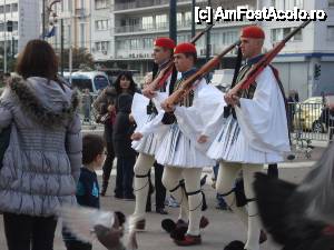 [P15] Schimbarea garzii la parlamentul din Atena. cica un costum al unui soldat se coase manual in 80 zile!  » foto by LACITURISTUL
 - 
<span class="allrVoted glyphicon glyphicon-heart hidden" id="av489825"></span>
<a class="m-l-10 hidden" id="sv489825" onclick="voting_Foto_DelVot(,489825,5104)" role="button">șterge vot <span class="glyphicon glyphicon-remove"></span></a>
<a id="v9489825" class=" c-red"  onclick="voting_Foto_SetVot(489825)" role="button"><span class="glyphicon glyphicon-heart-empty"></span> <b>LIKE</b> = Votează poza</a> <img class="hidden"  id="f489825W9" src="/imagini/loader.gif" border="0" /><span class="AjErrMes hidden" id="e489825ErM"></span>