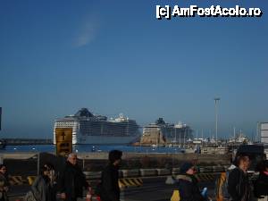 [P20] cu sora geamana, Splendida, in port la Civittavecchia.  » foto by LACITURISTUL
 - 
<span class="allrVoted glyphicon glyphicon-heart hidden" id="av489830"></span>
<a class="m-l-10 hidden" id="sv489830" onclick="voting_Foto_DelVot(,489830,5104)" role="button">șterge vot <span class="glyphicon glyphicon-remove"></span></a>
<a id="v9489830" class=" c-red"  onclick="voting_Foto_SetVot(489830)" role="button"><span class="glyphicon glyphicon-heart-empty"></span> <b>LIKE</b> = Votează poza</a> <img class="hidden"  id="f489830W9" src="/imagini/loader.gif" border="0" /><span class="AjErrMes hidden" id="e489830ErM"></span>