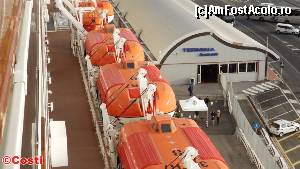 [P05] O imagine luată din balconul cabinei, în care se vede și clădirea pentru check-in.  » foto by Costi
 - 
<span class="allrVoted glyphicon glyphicon-heart hidden" id="av600702"></span>
<a class="m-l-10 hidden" id="sv600702" onclick="voting_Foto_DelVot(,600702,5104)" role="button">șterge vot <span class="glyphicon glyphicon-remove"></span></a>
<a id="v9600702" class=" c-red"  onclick="voting_Foto_SetVot(600702)" role="button"><span class="glyphicon glyphicon-heart-empty"></span> <b>LIKE</b> = Votează poza</a> <img class="hidden"  id="f600702W9" src="/imagini/loader.gif" border="0" /><span class="AjErrMes hidden" id="e600702ErM"></span>