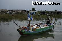 [P19] Home delivery - Tonle Sap » foto by mariarosa
 - 
<span class="allrVoted glyphicon glyphicon-heart hidden" id="av93343"></span>
<a class="m-l-10 hidden" id="sv93343" onclick="voting_Foto_DelVot(,93343,5123)" role="button">șterge vot <span class="glyphicon glyphicon-remove"></span></a>
<a id="v993343" class=" c-red"  onclick="voting_Foto_SetVot(93343)" role="button"><span class="glyphicon glyphicon-heart-empty"></span> <b>LIKE</b> = Votează poza</a> <img class="hidden"  id="f93343W9" src="/imagini/loader.gif" border="0" /><span class="AjErrMes hidden" id="e93343ErM"></span>