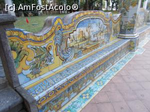 [P11] Complexul Monumental Santa Chiara, Napoli. Curtea interioară și bancile din plăci de faianță. » foto by mihaelavoicu
 - 
<span class="allrVoted glyphicon glyphicon-heart hidden" id="av1193662"></span>
<a class="m-l-10 hidden" id="sv1193662" onclick="voting_Foto_DelVot(,1193662,5128)" role="button">șterge vot <span class="glyphicon glyphicon-remove"></span></a>
<a id="v91193662" class=" c-red"  onclick="voting_Foto_SetVot(1193662)" role="button"><span class="glyphicon glyphicon-heart-empty"></span> <b>LIKE</b> = Votează poza</a> <img class="hidden"  id="f1193662W9" src="/imagini/loader.gif" border="0" /><span class="AjErrMes hidden" id="e1193662ErM"></span>