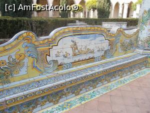 [P21] Complexul Monumental Santa Chiara, Napoli. Curtea interioară și bancile din plăci de faianță. » foto by mihaelavoicu
 - 
<span class="allrVoted glyphicon glyphicon-heart hidden" id="av1193672"></span>
<a class="m-l-10 hidden" id="sv1193672" onclick="voting_Foto_DelVot(,1193672,5128)" role="button">șterge vot <span class="glyphicon glyphicon-remove"></span></a>
<a id="v91193672" class=" c-red"  onclick="voting_Foto_SetVot(1193672)" role="button"><span class="glyphicon glyphicon-heart-empty"></span> <b>LIKE</b> = Votează poza</a> <img class="hidden"  id="f1193672W9" src="/imagini/loader.gif" border="0" /><span class="AjErrMes hidden" id="e1193672ErM"></span>