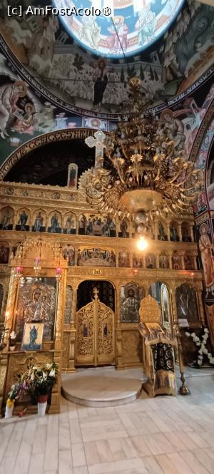 [P10] Catapeteasmă - biserica principală. » foto by tata123 🔱
 - 
<span class="allrVoted glyphicon glyphicon-heart hidden" id="av1525053"></span>
<a class="m-l-10 hidden" id="sv1525053" onclick="voting_Foto_DelVot(,1525053,5136)" role="button">șterge vot <span class="glyphicon glyphicon-remove"></span></a>
<a id="v91525053" class=" c-red"  onclick="voting_Foto_SetVot(1525053)" role="button"><span class="glyphicon glyphicon-heart-empty"></span> <b>LIKE</b> = Votează poza</a> <img class="hidden"  id="f1525053W9" src="/imagini/loader.gif" border="0" /><span class="AjErrMes hidden" id="e1525053ErM"></span>