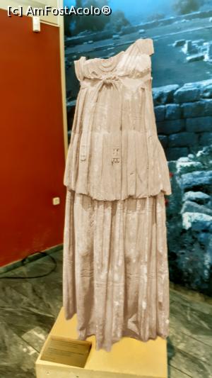 [P32] Statuie de fată, ofrandă adusă zeiței Artemis » foto by Carmen Ion
 - 
<span class="allrVoted glyphicon glyphicon-heart hidden" id="av1268515"></span>
<a class="m-l-10 hidden" id="sv1268515" onclick="voting_Foto_DelVot(,1268515,5137)" role="button">șterge vot <span class="glyphicon glyphicon-remove"></span></a>
<a id="v91268515" class=" c-red"  onclick="voting_Foto_SetVot(1268515)" role="button"><span class="glyphicon glyphicon-heart-empty"></span> <b>LIKE</b> = Votează poza</a> <img class="hidden"  id="f1268515W9" src="/imagini/loader.gif" border="0" /><span class="AjErrMes hidden" id="e1268515ErM"></span>