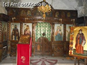 [P08] Mănăstirea Sf. Dimitrie Basarabov - Biserica din peșteră. Catapeteasma și icoana dăruită de BOR.  » foto by iulianic
 - 
<span class="allrVoted glyphicon glyphicon-heart hidden" id="av766866"></span>
<a class="m-l-10 hidden" id="sv766866" onclick="voting_Foto_DelVot(,766866,5157)" role="button">șterge vot <span class="glyphicon glyphicon-remove"></span></a>
<a id="v9766866" class=" c-red"  onclick="voting_Foto_SetVot(766866)" role="button"><span class="glyphicon glyphicon-heart-empty"></span> <b>LIKE</b> = Votează poza</a> <img class="hidden"  id="f766866W9" src="/imagini/loader.gif" border="0" /><span class="AjErrMes hidden" id="e766866ErM"></span>