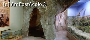[P20] Etajul 1 - peștera (în dreapta picturile). » foto by tata123 🔱
 - 
<span class="allrVoted glyphicon glyphicon-heart hidden" id="av1493980"></span>
<a class="m-l-10 hidden" id="sv1493980" onclick="voting_Foto_DelVot(,1493980,5157)" role="button">șterge vot <span class="glyphicon glyphicon-remove"></span></a>
<a id="v91493980" class=" c-red"  onclick="voting_Foto_SetVot(1493980)" role="button"><span class="glyphicon glyphicon-heart-empty"></span> <b>LIKE</b> = Votează poza</a> <img class="hidden"  id="f1493980W9" src="/imagini/loader.gif" border="0" /><span class="AjErrMes hidden" id="e1493980ErM"></span>