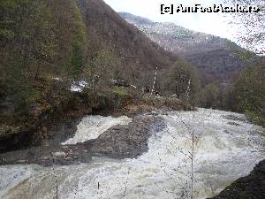 [P16] Precipitațiile abundente din ultimele ore au alimentat serios apele Putnei, care se prăvălește vijelioasă spre noi. Foarte bine, să o fotografiem!  » foto by Floryn81
 - 
<span class="allrVoted glyphicon glyphicon-heart hidden" id="av611106"></span>
<a class="m-l-10 hidden" id="sv611106" onclick="voting_Foto_DelVot(,611106,5170)" role="button">șterge vot <span class="glyphicon glyphicon-remove"></span></a>
<a id="v9611106" class=" c-red"  onclick="voting_Foto_SetVot(611106)" role="button"><span class="glyphicon glyphicon-heart-empty"></span> <b>LIKE</b> = Votează poza</a> <img class="hidden"  id="f611106W9" src="/imagini/loader.gif" border="0" /><span class="AjErrMes hidden" id="e611106ErM"></span>