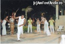 [P04] dansul Capoiera,un spectacol tinut la hotelul unui Italian din sat,noi am fost invitati,in timp ce stateam la plaja dimineata,de unul din baietii din echipa de dans (se imprietenise de vreo 2 ani cu fratele » foto by grecudoina
 - 
<span class="allrVoted glyphicon glyphicon-heart hidden" id="av296185"></span>
<a class="m-l-10 hidden" id="sv296185" onclick="voting_Foto_DelVot(,296185,5180)" role="button">șterge vot <span class="glyphicon glyphicon-remove"></span></a>
<a id="v9296185" class=" c-red"  onclick="voting_Foto_SetVot(296185)" role="button"><span class="glyphicon glyphicon-heart-empty"></span> <b>LIKE</b> = Votează poza</a> <img class="hidden"  id="f296185W9" src="/imagini/loader.gif" border="0" /><span class="AjErrMes hidden" id="e296185ErM"></span>