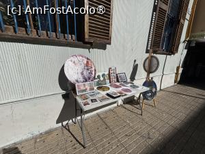 [P50] Valparaiso,artiști stradali cu lucrări expuse » foto by AZE
 - 
<span class="allrVoted glyphicon glyphicon-heart hidden" id="av1530642"></span>
<a class="m-l-10 hidden" id="sv1530642" onclick="voting_Foto_DelVot(,1530642,5192)" role="button">șterge vot <span class="glyphicon glyphicon-remove"></span></a>
<a id="v91530642" class=" c-red"  onclick="voting_Foto_SetVot(1530642)" role="button"><span class="glyphicon glyphicon-heart-empty"></span> <b>LIKE</b> = Votează poza</a> <img class="hidden"  id="f1530642W9" src="/imagini/loader.gif" border="0" /><span class="AjErrMes hidden" id="e1530642ErM"></span>