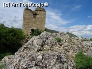 [P09] Turnul donjon - Cetatea Trascău (Colțești).  » foto by tata123 🔱
 - 
<span class="allrVoted glyphicon glyphicon-heart hidden" id="av1068928"></span>
<a class="m-l-10 hidden" id="sv1068928" onclick="voting_Foto_DelVot(,1068928,5247)" role="button">șterge vot <span class="glyphicon glyphicon-remove"></span></a>
<a id="v91068928" class=" c-red"  onclick="voting_Foto_SetVot(1068928)" role="button"><span class="glyphicon glyphicon-heart-empty"></span> <b>LIKE</b> = Votează poza</a> <img class="hidden"  id="f1068928W9" src="/imagini/loader.gif" border="0" /><span class="AjErrMes hidden" id="e1068928ErM"></span>