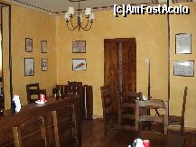 [P11] Ploiesti - restaurantul Da Vinci - imagine din interior » foto by Diaura*
 - 
<span class="allrVoted glyphicon glyphicon-heart hidden" id="av122498"></span>
<a class="m-l-10 hidden" id="sv122498" onclick="voting_Foto_DelVot(,122498,5266)" role="button">șterge vot <span class="glyphicon glyphicon-remove"></span></a>
<a id="v9122498" class=" c-red"  onclick="voting_Foto_SetVot(122498)" role="button"><span class="glyphicon glyphicon-heart-empty"></span> <b>LIKE</b> = Votează poza</a> <img class="hidden"  id="f122498W9" src="/imagini/loader.gif" border="0" /><span class="AjErrMes hidden" id="e122498ErM"></span>