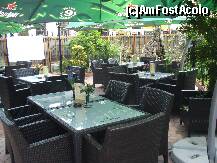 [P03] Ploiesti - restaurant Acapulco - micuta terasa din curte » foto by Diaura*
 - 
<span class="allrVoted glyphicon glyphicon-heart hidden" id="av122476"></span>
<a class="m-l-10 hidden" id="sv122476" onclick="voting_Foto_DelVot(,122476,5266)" role="button">șterge vot <span class="glyphicon glyphicon-remove"></span></a>
<a id="v9122476" class=" c-red"  onclick="voting_Foto_SetVot(122476)" role="button"><span class="glyphicon glyphicon-heart-empty"></span> <b>LIKE</b> = Votează poza</a> <img class="hidden"  id="f122476W9" src="/imagini/loader.gif" border="0" /><span class="AjErrMes hidden" id="e122476ErM"></span>