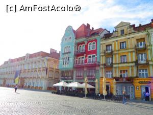 [P13] Culori în Piața Unirii.  » foto by tata123 🔱
 - 
<span class="allrVoted glyphicon glyphicon-heart hidden" id="av810861"></span>
<a class="m-l-10 hidden" id="sv810861" onclick="voting_Foto_DelVot(,810861,5428)" role="button">șterge vot <span class="glyphicon glyphicon-remove"></span></a>
<a id="v9810861" class=" c-red"  onclick="voting_Foto_SetVot(810861)" role="button"><span class="glyphicon glyphicon-heart-empty"></span> <b>LIKE</b> = Votează poza</a> <img class="hidden"  id="f810861W9" src="/imagini/loader.gif" border="0" /><span class="AjErrMes hidden" id="e810861ErM"></span>