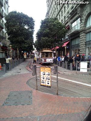 [P05] coada la Cable Car » foto by Marinusch
 - 
<span class="allrVoted glyphicon glyphicon-heart hidden" id="av519336"></span>
<a class="m-l-10 hidden" id="sv519336" onclick="voting_Foto_DelVot(,519336,5485)" role="button">șterge vot <span class="glyphicon glyphicon-remove"></span></a>
<a id="v9519336" class=" c-red"  onclick="voting_Foto_SetVot(519336)" role="button"><span class="glyphicon glyphicon-heart-empty"></span> <b>LIKE</b> = Votează poza</a> <img class="hidden"  id="f519336W9" src="/imagini/loader.gif" border="0" /><span class="AjErrMes hidden" id="e519336ErM"></span>