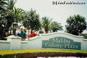 [P09] Malibu Colony Plaza » foto by Dan-Ioan
 - 
<span class="allrVoted glyphicon glyphicon-heart hidden" id="av550652"></span>
<a class="m-l-10 hidden" id="sv550652" onclick="voting_Foto_DelVot(,550652,5485)" role="button">șterge vot <span class="glyphicon glyphicon-remove"></span></a>
<a id="v9550652" class=" c-red"  onclick="voting_Foto_SetVot(550652)" role="button"><span class="glyphicon glyphicon-heart-empty"></span> <b>LIKE</b> = Votează poza</a> <img class="hidden"  id="f550652W9" src="/imagini/loader.gif" border="0" /><span class="AjErrMes hidden" id="e550652ErM"></span>