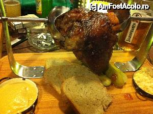 [P01] Ciolan traditional
Kotleta Restaurant-Bar » foto by unione
 - 
<span class="allrVoted glyphicon glyphicon-heart hidden" id="av450610"></span>
<a class="m-l-10 hidden" id="sv450610" onclick="voting_Foto_DelVot(,450610,5497)" role="button">șterge vot <span class="glyphicon glyphicon-remove"></span></a>
<a id="v9450610" class=" c-red"  onclick="voting_Foto_SetVot(450610)" role="button"><span class="glyphicon glyphicon-heart-empty"></span> <b>LIKE</b> = Votează poza</a> <img class="hidden"  id="f450610W9" src="/imagini/loader.gif" border="0" /><span class="AjErrMes hidden" id="e450610ErM"></span>