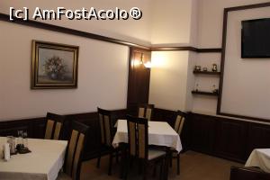 [P33] Oradea, Restaurantul Terasă Rosecas, Separeul în care am servit masa » foto by mprofeanu
 - 
<span class="allrVoted glyphicon glyphicon-heart hidden" id="av1130170"></span>
<a class="m-l-10 hidden" id="sv1130170" onclick="voting_Foto_DelVot(,1130170,5534)" role="button">șterge vot <span class="glyphicon glyphicon-remove"></span></a>
<a id="v91130170" class=" c-red"  onclick="voting_Foto_SetVot(1130170)" role="button"><span class="glyphicon glyphicon-heart-empty"></span> <b>LIKE</b> = Votează poza</a> <img class="hidden"  id="f1130170W9" src="/imagini/loader.gif" border="0" /><span class="AjErrMes hidden" id="e1130170ErM"></span>