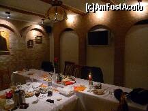 [P18] Restaurant Hotel Maxim - Vinoteca, aşa a rămas, după noi. » foto by creivean
 - 
<span class="allrVoted glyphicon glyphicon-heart hidden" id="av169570"></span>
<a class="m-l-10 hidden" id="sv169570" onclick="voting_Foto_DelVot(,169570,5534)" role="button">șterge vot <span class="glyphicon glyphicon-remove"></span></a>
<a id="v9169570" class=" c-red"  onclick="voting_Foto_SetVot(169570)" role="button"><span class="glyphicon glyphicon-heart-empty"></span> <b>LIKE</b> = Votează poza</a> <img class="hidden"  id="f169570W9" src="/imagini/loader.gif" border="0" /><span class="AjErrMes hidden" id="e169570ErM"></span>