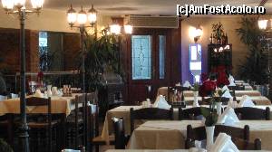 [P14] Restaurant Crinul Alb, o parte din salonul de la parter.  » foto by bogumil
 - 
<span class="allrVoted glyphicon glyphicon-heart hidden" id="av587404"></span>
<a class="m-l-10 hidden" id="sv587404" onclick="voting_Foto_DelVot(,587404,5534)" role="button">șterge vot <span class="glyphicon glyphicon-remove"></span></a>
<a id="v9587404" class=" c-red"  onclick="voting_Foto_SetVot(587404)" role="button"><span class="glyphicon glyphicon-heart-empty"></span> <b>LIKE</b> = Votează poza</a> <img class="hidden"  id="f587404W9" src="/imagini/loader.gif" border="0" /><span class="AjErrMes hidden" id="e587404ErM"></span>