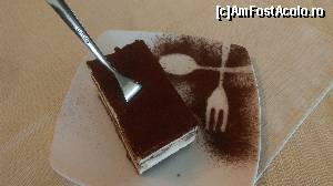 [P16] Restaurantul Crinul Alb - tiramisu :)  » foto by bogumil
 - 
<span class="allrVoted glyphicon glyphicon-heart hidden" id="av615652"></span>
<a class="m-l-10 hidden" id="sv615652" onclick="voting_Foto_DelVot(,615652,5534)" role="button">șterge vot <span class="glyphicon glyphicon-remove"></span></a>
<a id="v9615652" class=" c-red"  onclick="voting_Foto_SetVot(615652)" role="button"><span class="glyphicon glyphicon-heart-empty"></span> <b>LIKE</b> = Votează poza</a> <img class="hidden"  id="f615652W9" src="/imagini/loader.gif" border="0" /><span class="AjErrMes hidden" id="e615652ErM"></span>