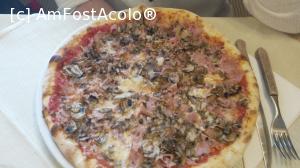 [P22] Pizzeria 'Crinul Alb' Oradea - pizza prosciuto & funghi.  » foto by bogumil
 - 
<span class="allrVoted glyphicon glyphicon-heart hidden" id="av706809"></span>
<a class="m-l-10 hidden" id="sv706809" onclick="voting_Foto_DelVot(,706809,5534)" role="button">șterge vot <span class="glyphicon glyphicon-remove"></span></a>
<a id="v9706809" class=" c-red"  onclick="voting_Foto_SetVot(706809)" role="button"><span class="glyphicon glyphicon-heart-empty"></span> <b>LIKE</b> = Votează poza</a> <img class="hidden"  id="f706809W9" src="/imagini/loader.gif" border="0" /><span class="AjErrMes hidden" id="e706809ErM"></span>