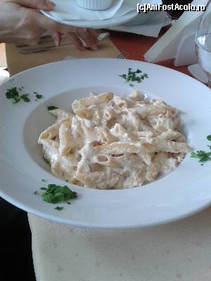 [P03] Crinul Alb - penne carbonara.  » foto by bogumil
 - 
<span class="allrVoted glyphicon glyphicon-heart hidden" id="av577503"></span>
<a class="m-l-10 hidden" id="sv577503" onclick="voting_Foto_DelVot(,577503,5534)" role="button">șterge vot <span class="glyphicon glyphicon-remove"></span></a>
<a id="v9577503" class=" c-red"  onclick="voting_Foto_SetVot(577503)" role="button"><span class="glyphicon glyphicon-heart-empty"></span> <b>LIKE</b> = Votează poza</a> <img class="hidden"  id="f577503W9" src="/imagini/loader.gif" border="0" /><span class="AjErrMes hidden" id="e577503ErM"></span>