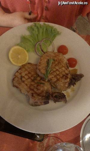 [P21] Ristorante Vinotera Oradea - cotlet la grătar.  » foto by bogumil
 - 
<span class="allrVoted glyphicon glyphicon-heart hidden" id="av625984"></span>
<a class="m-l-10 hidden" id="sv625984" onclick="voting_Foto_DelVot(,625984,5534)" role="button">șterge vot <span class="glyphicon glyphicon-remove"></span></a>
<a id="v9625984" class=" c-red"  onclick="voting_Foto_SetVot(625984)" role="button"><span class="glyphicon glyphicon-heart-empty"></span> <b>LIKE</b> = Votează poza</a> <img class="hidden"  id="f625984W9" src="/imagini/loader.gif" border="0" /><span class="AjErrMes hidden" id="e625984ErM"></span>