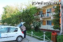 [P08] Motel Prietenia, vedere din fata. Toate camerele au geam sau balcon catre parcarea motelului » foto by deliutza27
 - 
<span class="allrVoted glyphicon glyphicon-heart hidden" id="av70547"></span>
<a class="m-l-10 hidden" id="sv70547" onclick="voting_Foto_DelVot(,70547,5540)" role="button">șterge vot <span class="glyphicon glyphicon-remove"></span></a>
<a id="v970547" class=" c-red"  onclick="voting_Foto_SetVot(70547)" role="button"><span class="glyphicon glyphicon-heart-empty"></span> <b>LIKE</b> = Votează poza</a> <img class="hidden"  id="f70547W9" src="/imagini/loader.gif" border="0" /><span class="AjErrMes hidden" id="e70547ErM"></span>