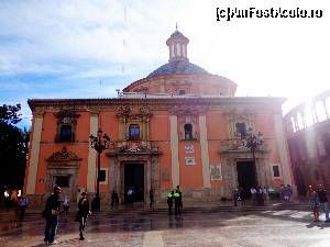 [P06] Basilica de la Virgen de los Desemparados » foto by Ammelie
 - 
<span class="allrVoted glyphicon glyphicon-heart hidden" id="av570252"></span>
<a class="m-l-10 hidden" id="sv570252" onclick="voting_Foto_DelVot(,570252,5604)" role="button">șterge vot <span class="glyphicon glyphicon-remove"></span></a>
<a id="v9570252" class=" c-red"  onclick="voting_Foto_SetVot(570252)" role="button"><span class="glyphicon glyphicon-heart-empty"></span> <b>LIKE</b> = Votează poza</a> <img class="hidden"  id="f570252W9" src="/imagini/loader.gif" border="0" /><span class="AjErrMes hidden" id="e570252ErM"></span>