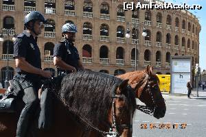 [P01] Politisti patruland in zona Estacio del Norte » foto by marmin
 - 
<span class="allrVoted glyphicon glyphicon-heart hidden" id="av624249"></span>
<a class="m-l-10 hidden" id="sv624249" onclick="voting_Foto_DelVot(,624249,5604)" role="button">șterge vot <span class="glyphicon glyphicon-remove"></span></a>
<a id="v9624249" class=" c-red"  onclick="voting_Foto_SetVot(624249)" role="button"><span class="glyphicon glyphicon-heart-empty"></span> <b>LIKE</b> = Votează poza</a> <img class="hidden"  id="f624249W9" src="/imagini/loader.gif" border="0" /><span class="AjErrMes hidden" id="e624249ErM"></span>