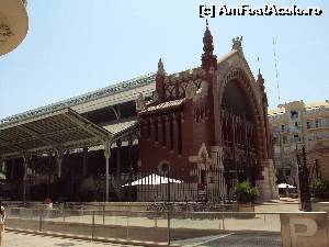 [P09] Clădirea într-un stil Art Nouveau debprdant a Mercado de Colon.  » foto by Carmen Ion
 - 
<span class="allrVoted glyphicon glyphicon-heart hidden" id="av649922"></span>
<a class="m-l-10 hidden" id="sv649922" onclick="voting_Foto_DelVot(,649922,5604)" role="button">șterge vot <span class="glyphicon glyphicon-remove"></span></a>
<a id="v9649922" class=" c-red"  onclick="voting_Foto_SetVot(649922)" role="button"><span class="glyphicon glyphicon-heart-empty"></span> <b>LIKE</b> = Votează poza</a> <img class="hidden"  id="f649922W9" src="/imagini/loader.gif" border="0" /><span class="AjErrMes hidden" id="e649922ErM"></span>