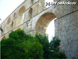 [P14] Apeductul din Kavala pe sub care trecem în drumul nostru spre Keramoti » foto by iccata
 - 
<span class="allrVoted glyphicon glyphicon-heart hidden" id="av454341"></span>
<a class="m-l-10 hidden" id="sv454341" onclick="voting_Foto_DelVot(,454341,5636)" role="button">șterge vot <span class="glyphicon glyphicon-remove"></span></a>
<a id="v9454341" class=" c-red"  onclick="voting_Foto_SetVot(454341)" role="button"><span class="glyphicon glyphicon-heart-empty"></span> <b>LIKE</b> = Votează poza</a> <img class="hidden"  id="f454341W9" src="/imagini/loader.gif" border="0" /><span class="AjErrMes hidden" id="e454341ErM"></span>