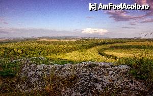 [P01] Panorama de pe Dealul Somleului, in apropiere de statiunea 1 Mai jud. Bihor.  » foto by socaciumarcel
 - 
<span class="allrVoted glyphicon glyphicon-heart hidden" id="av438361"></span>
<a class="m-l-10 hidden" id="sv438361" onclick="voting_Foto_DelVot(,438361,5640)" role="button">șterge vot <span class="glyphicon glyphicon-remove"></span></a>
<a id="v9438361" class=" c-red"  onclick="voting_Foto_SetVot(438361)" role="button"><span class="glyphicon glyphicon-heart-empty"></span> <b>LIKE</b> = Votează poza</a> <img class="hidden"  id="f438361W9" src="/imagini/loader.gif" border="0" /><span class="AjErrMes hidden" id="e438361ErM"></span>