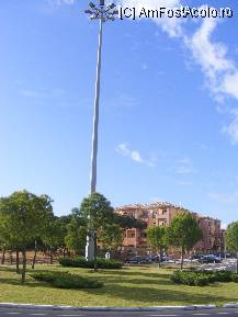 [P02] Vedere de pe partea opusa a strazii care desparte hotelul de plaja » foto by pavellaurentiu
 - 
<span class="allrVoted glyphicon glyphicon-heart hidden" id="av83941"></span>
<a class="m-l-10 hidden" id="sv83941" onclick="voting_Foto_DelVot(,83941,5681)" role="button">șterge vot <span class="glyphicon glyphicon-remove"></span></a>
<a id="v983941" class=" c-red"  onclick="voting_Foto_SetVot(83941)" role="button"><span class="glyphicon glyphicon-heart-empty"></span> <b>LIKE</b> = Votează poza</a> <img class="hidden"  id="f83941W9" src="/imagini/loader.gif" border="0" /><span class="AjErrMes hidden" id="e83941ErM"></span>