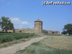 [P01] Cetatea Alba - Akkerman sau Belgorod-Dnestrovski, prima imagine la coborarea din autocar, Turnul Ovidiu.  » foto by iulianic
 - 
<span class="allrVoted glyphicon glyphicon-heart hidden" id="av357385"></span>
<a class="m-l-10 hidden" id="sv357385" onclick="voting_Foto_DelVot(,357385,5738)" role="button">șterge vot <span class="glyphicon glyphicon-remove"></span></a>
<a id="v9357385" class=" c-red"  onclick="voting_Foto_SetVot(357385)" role="button"><span class="glyphicon glyphicon-heart-empty"></span> <b>LIKE</b> = Votează poza</a> <img class="hidden"  id="f357385W9" src="/imagini/loader.gif" border="0" /><span class="AjErrMes hidden" id="e357385ErM"></span>