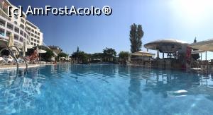 [P16] Piscina hotelului, vedere panoramica » foto by Anduise
 - 
<span class="allrVoted glyphicon glyphicon-heart hidden" id="av1174967"></span>
<a class="m-l-10 hidden" id="sv1174967" onclick="voting_Foto_DelVot(,1174967,5740)" role="button">șterge vot <span class="glyphicon glyphicon-remove"></span></a>
<a id="v91174967" class=" c-red"  onclick="voting_Foto_SetVot(1174967)" role="button"><span class="glyphicon glyphicon-heart-empty"></span> <b>LIKE</b> = Votează poza</a> <img class="hidden"  id="f1174967W9" src="/imagini/loader.gif" border="0" /><span class="AjErrMes hidden" id="e1174967ErM"></span>