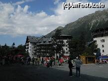 [P03] Chamonix, statiunea de unde poti urca spre cer, sus pe Mont Blanc » foto by ileanaxperta*
 - 
<span class="allrVoted glyphicon glyphicon-heart hidden" id="av256864"></span>
<a class="m-l-10 hidden" id="sv256864" onclick="voting_Foto_DelVot(,256864,5749)" role="button">șterge vot <span class="glyphicon glyphicon-remove"></span></a>
<a id="v9256864" class=" c-red"  onclick="voting_Foto_SetVot(256864)" role="button"><span class="glyphicon glyphicon-heart-empty"></span> <b>LIKE</b> = Votează poza</a> <img class="hidden"  id="f256864W9" src="/imagini/loader.gif" border="0" /><span class="AjErrMes hidden" id="e256864ErM"></span>