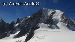 [P08] Mont Blanc vazut din telegondola, Panoramic Mont Blanc'' » foto by scoty
 - 
<span class="allrVoted glyphicon glyphicon-heart hidden" id="av932104"></span>
<a class="m-l-10 hidden" id="sv932104" onclick="voting_Foto_DelVot(,932104,5749)" role="button">șterge vot <span class="glyphicon glyphicon-remove"></span></a>
<a id="v9932104" class=" c-red"  onclick="voting_Foto_SetVot(932104)" role="button"><span class="glyphicon glyphicon-heart-empty"></span> <b>LIKE</b> = Votează poza</a> <img class="hidden"  id="f932104W9" src="/imagini/loader.gif" border="0" /><span class="AjErrMes hidden" id="e932104ErM"></span>