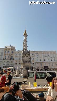 [P01] Este situata in mijlocul Hauptplatz avand o inaltime de 20 m, si a fost construita in stil baroc. Sfânta Treime Coloana, a fost construită între 1717 şi 1723. » foto by Nasshu
 - 
<span class="allrVoted glyphicon glyphicon-heart hidden" id="av306138"></span>
<a class="m-l-10 hidden" id="sv306138" onclick="voting_Foto_DelVot(,306138,5751)" role="button">șterge vot <span class="glyphicon glyphicon-remove"></span></a>
<a id="v9306138" class=" c-red"  onclick="voting_Foto_SetVot(306138)" role="button"><span class="glyphicon glyphicon-heart-empty"></span> <b>LIKE</b> = Votează poza</a> <img class="hidden"  id="f306138W9" src="/imagini/loader.gif" border="0" /><span class="AjErrMes hidden" id="e306138ErM"></span>