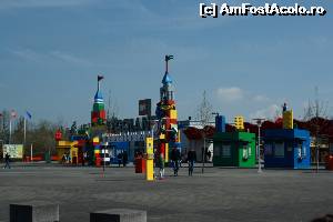 [P01] Intrarea în Legoland » foto by ariciu
 - 
<span class="allrVoted glyphicon glyphicon-heart hidden" id="av609890"></span>
<a class="m-l-10 hidden" id="sv609890" onclick="voting_Foto_DelVot(,609890,5812)" role="button">șterge vot <span class="glyphicon glyphicon-remove"></span></a>
<a id="v9609890" class=" c-red"  onclick="voting_Foto_SetVot(609890)" role="button"><span class="glyphicon glyphicon-heart-empty"></span> <b>LIKE</b> = Votează poza</a> <img class="hidden"  id="f609890W9" src="/imagini/loader.gif" border="0" /><span class="AjErrMes hidden" id="e609890ErM"></span>